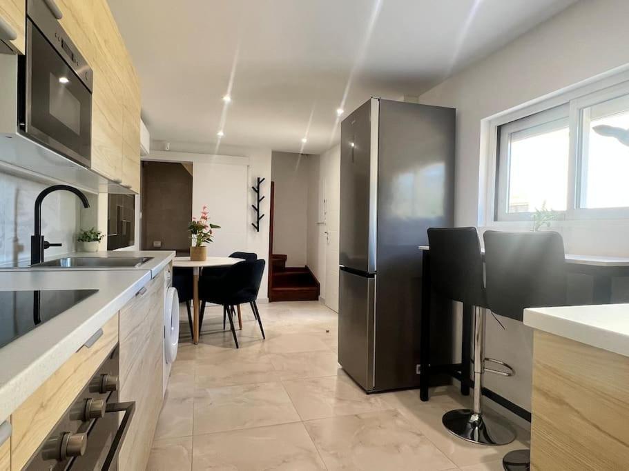 9 Ecluses Canal Du Midi-Maison T3 Belle Vue Avec Piscine Béziers Eksteriør billede